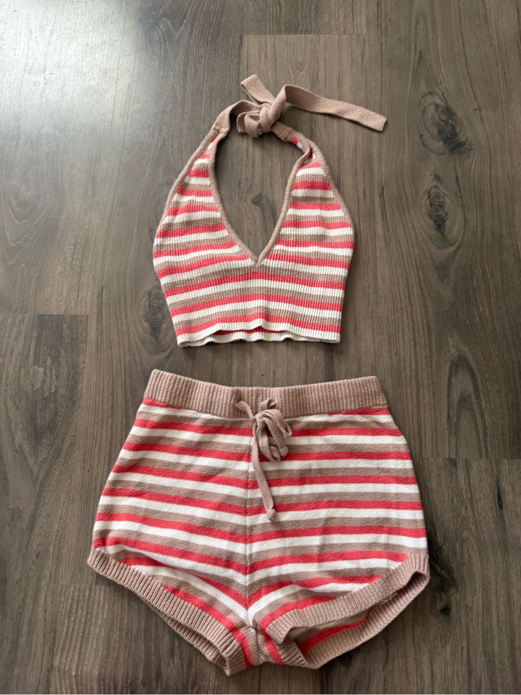 Gilly Hicks Summer Set